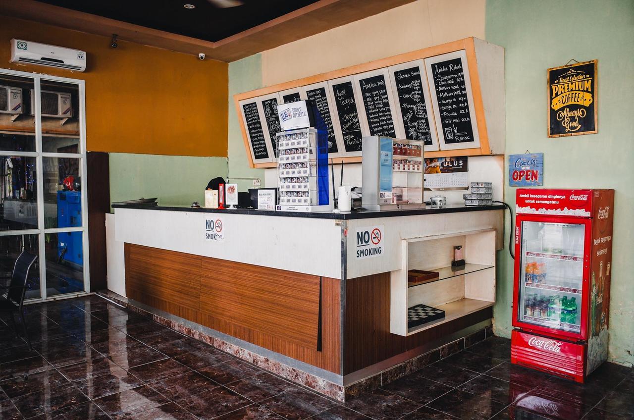 RedDoorz Plus near Sultan Hasanuddin Airport Makasar Zewnętrze zdjęcie